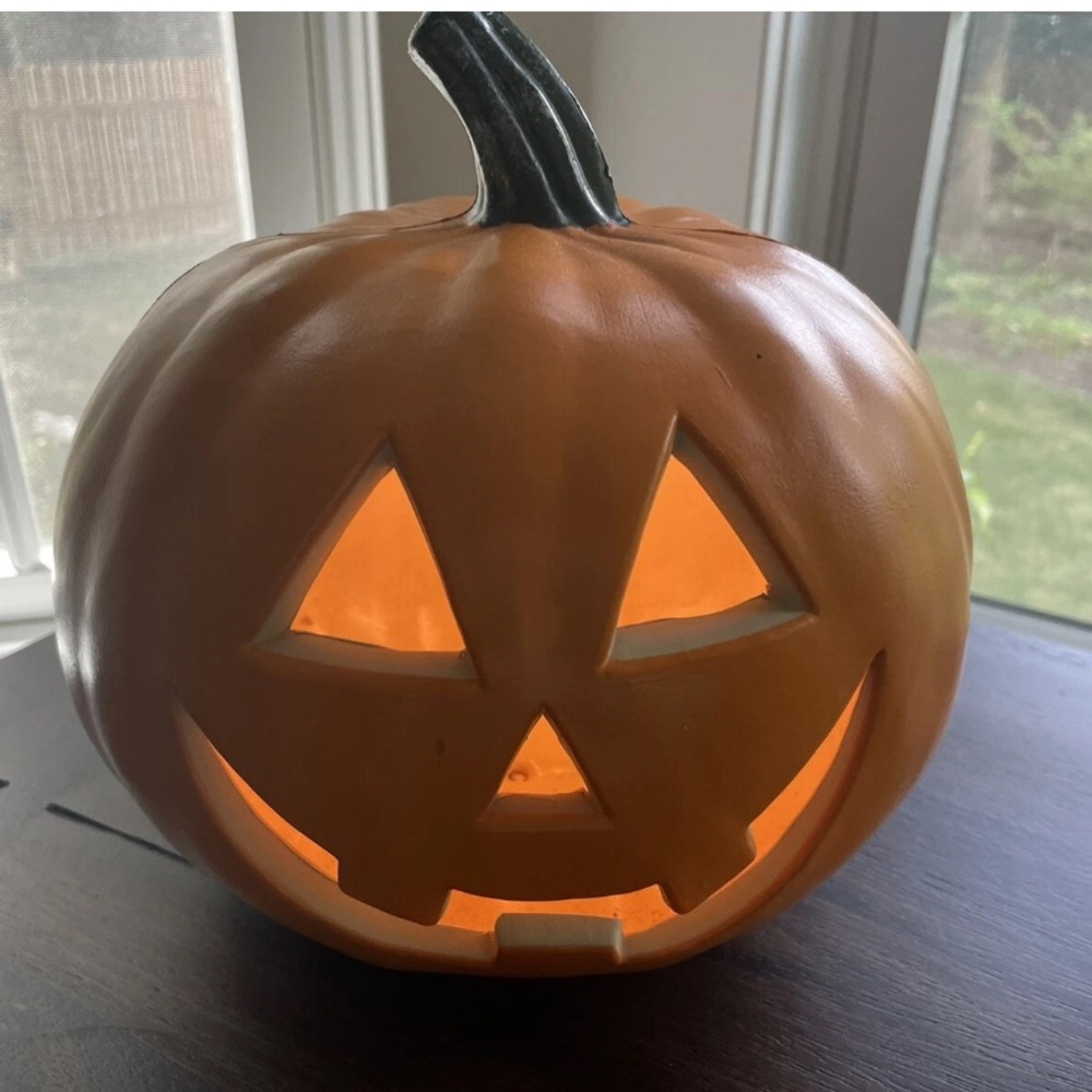 90s Light-Up Pumpkin Foam Mold Halloween 9”